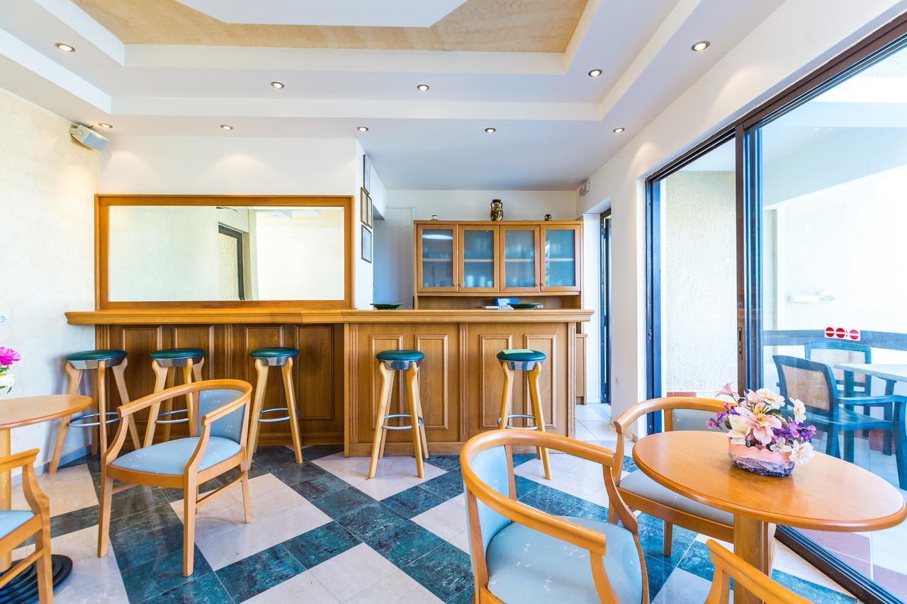 Rosebay Apartments สฟากากิ ภายนอก รูปภาพ
